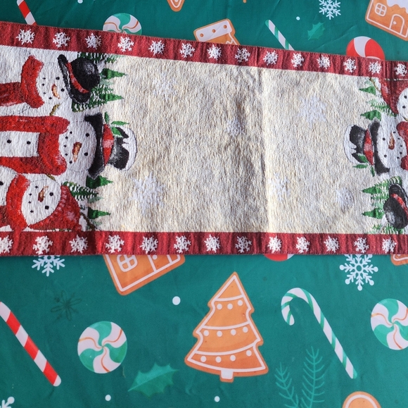 St. Nicholas christmas snowman runner - Picture 3 of 6